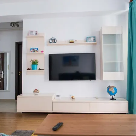 דירה Apartament Summerland, 3 Camere, 100m2 מאמאיה